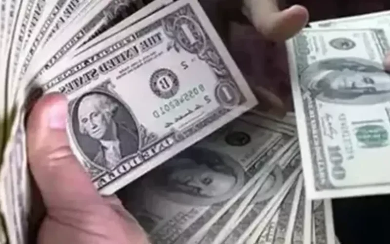 تقلبات سعر الدولار مقابل الجنيه المصري عقب قرار الفيدرالي بتثبيت الفائدة